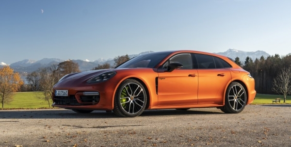Porsche прекратили выпуск нестандартной модели: известна причина