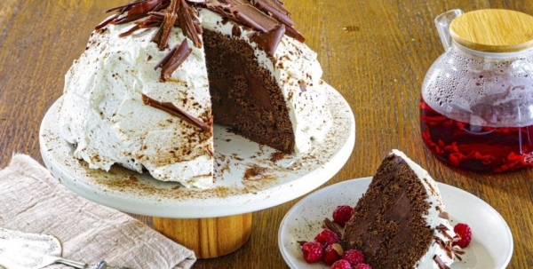 Торт "Шоколадный купол": рецепт нежной выпечки с кремом